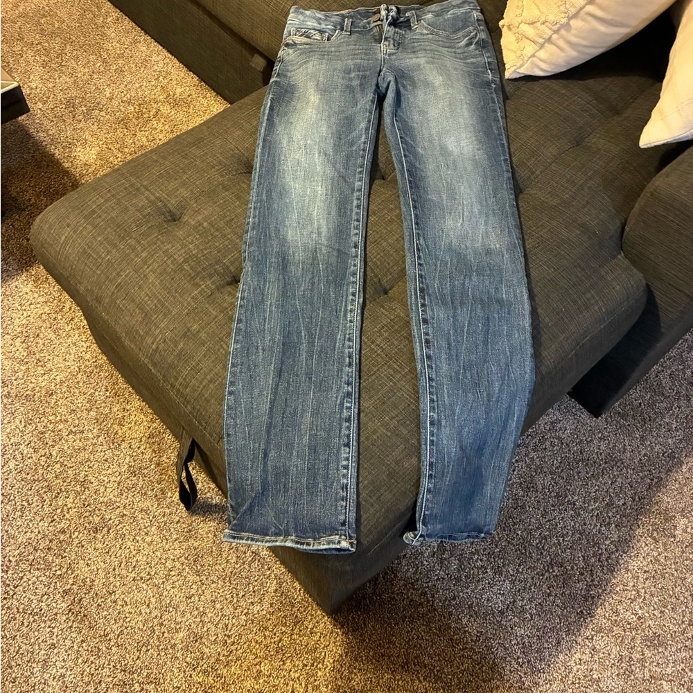 Buckle Women's Straight Leg Blue Jeans